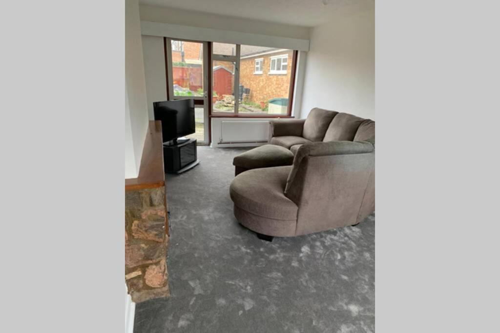 5 Bedroom House With Outdoor Space Upminster Exterior foto